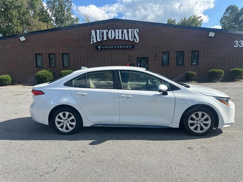 Toyota Corolla LE 2022