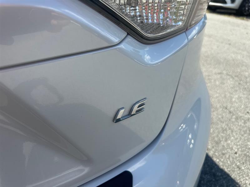 Toyota Corolla LE 2022