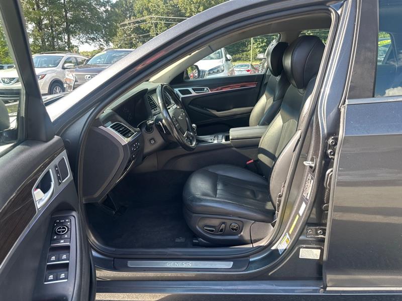 Genesis G80 3.8 2018 Genesis G80 3.8 2018