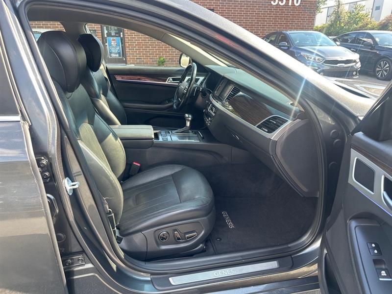 Genesis G80 3.8 2018 Genesis G80 3.8 2018