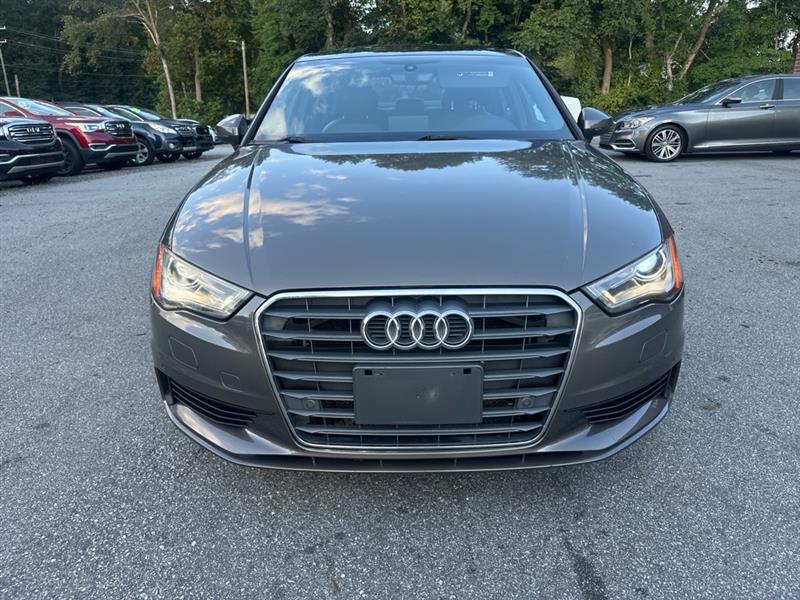 Audi A3 1.8T Premium FWD S tronic 2016 Audi A3 1.8T Premium FWD S tronic 2016