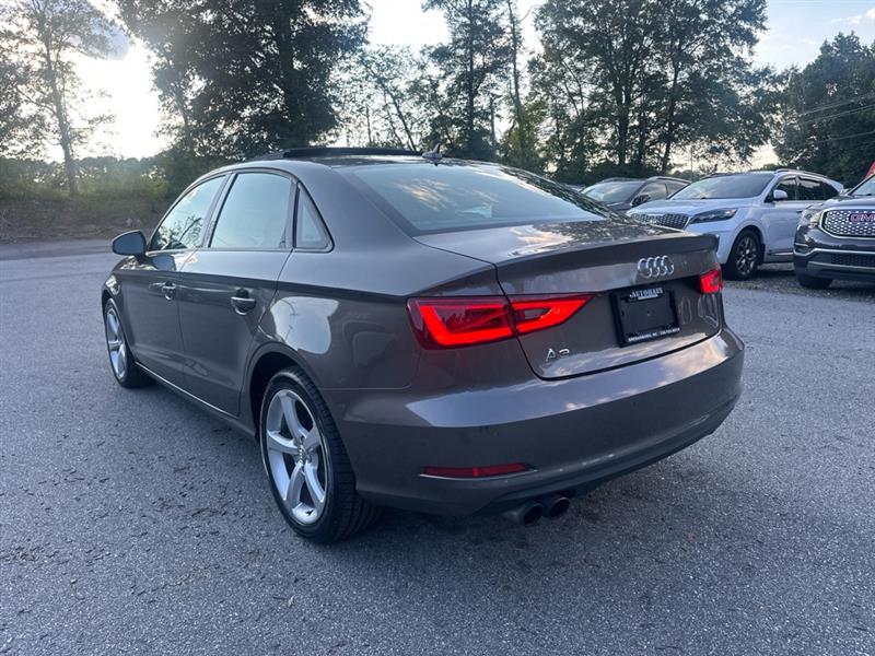 Audi A3 1.8T Premium FWD S tronic 2016 Audi A3 1.8T Premium FWD S tronic 2016