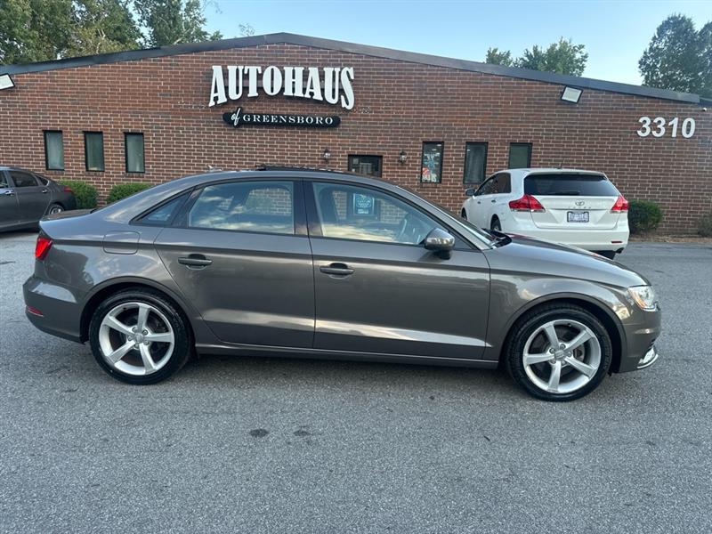 Audi A3 1.8T Premium FWD S tronic 2016 Audi A3 1.8T Premium FWD S tronic 2016