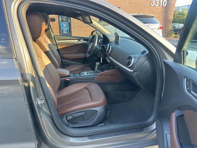 Audi A3 1.8T Premium FWD S tronic 2016 Audi A3 1.8T Premium FWD S tronic 2016