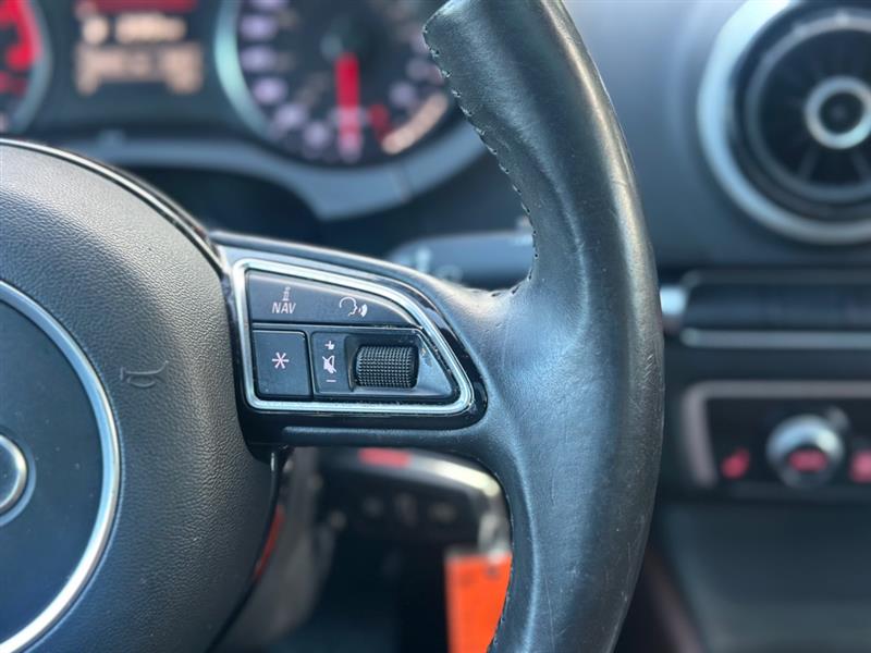 Audi A3 1.8T Premium FWD S tronic 2016 Audi A3 1.8T Premium FWD S tronic 2016