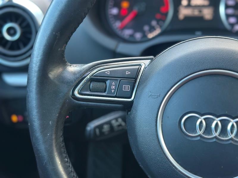 Audi A3 1.8T Premium FWD S tronic 2016 Audi A3 1.8T Premium FWD S tronic 2016