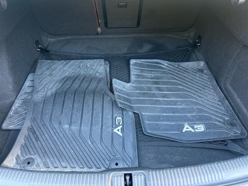 Audi A3 1.8T Premium FWD S tronic 2016 Audi A3 1.8T Premium FWD S tronic 2016