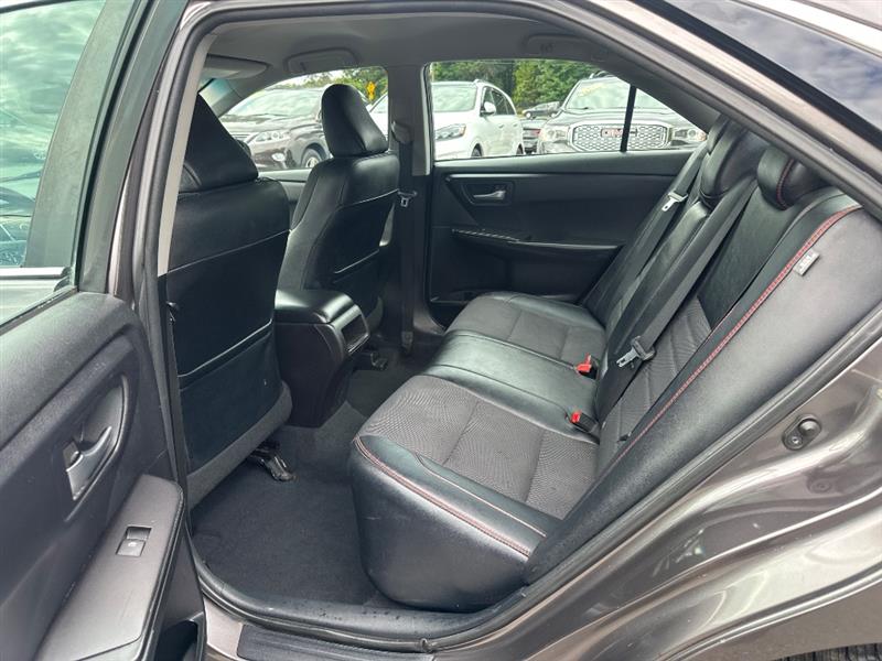 Toyota Camry SE 2017