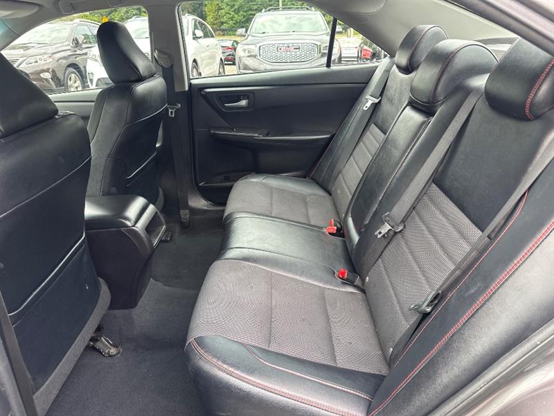 Toyota Camry SE 2017