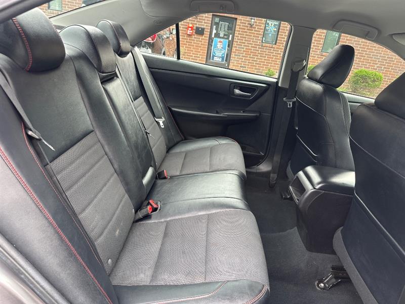 Toyota Camry SE 2017