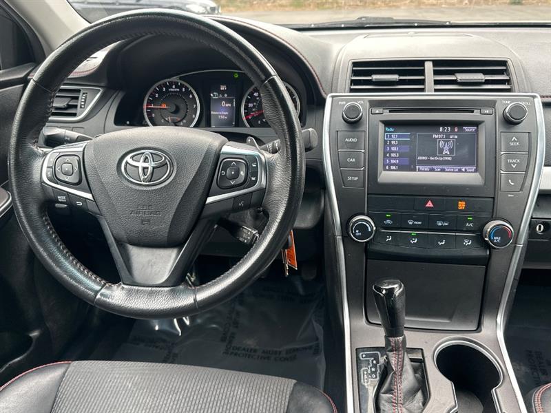 Toyota Camry SE 2017