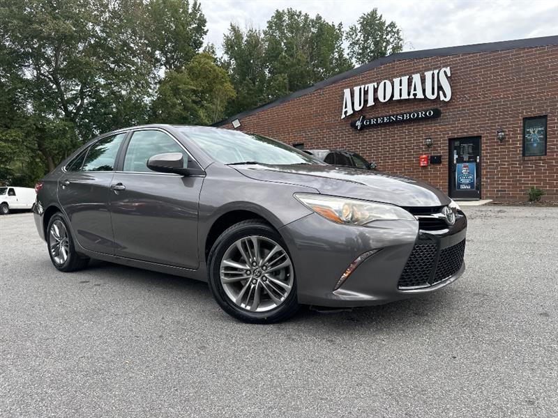 Toyota Camry SE 2017