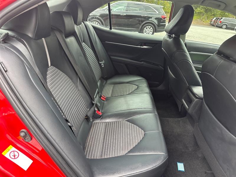 Toyota Camry SE 2019