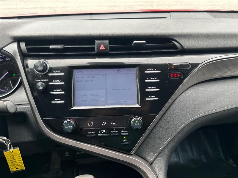 Toyota Camry SE 2019