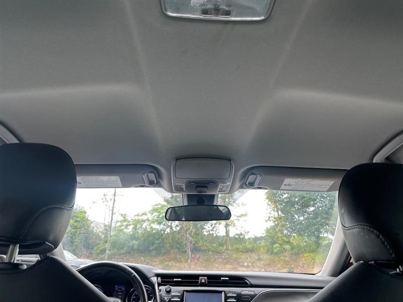 Toyota Camry SE 2019