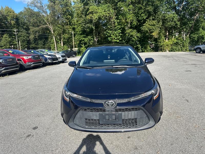 2021 Toyota Corolla LE photo 2