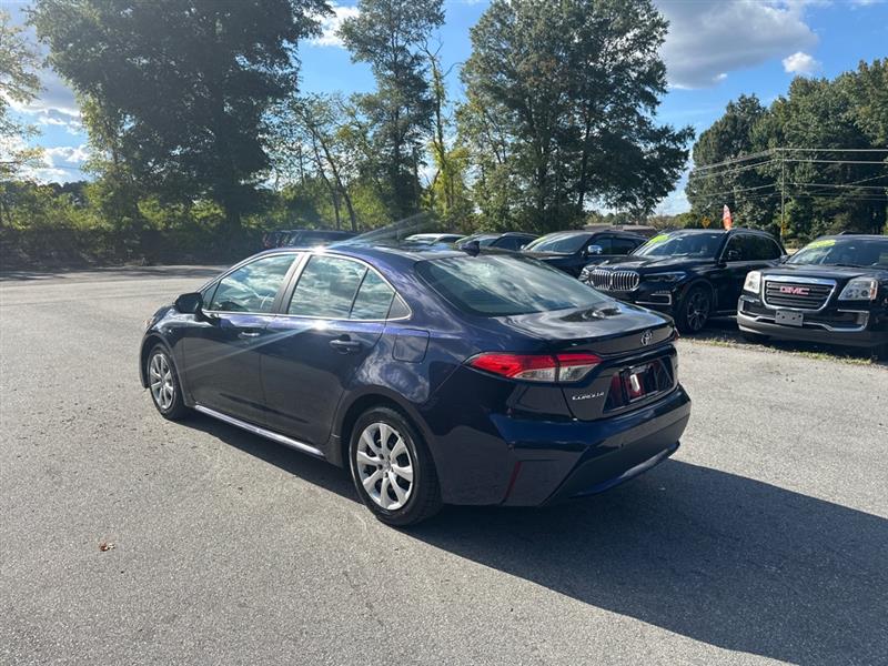 2021 Toyota Corolla LE photo 5