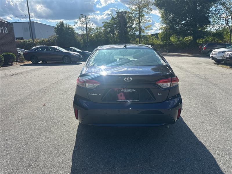 2021 Toyota Corolla LE photo 6