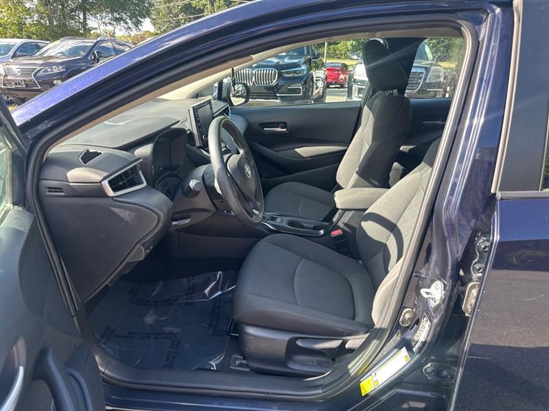 2021 Toyota Corolla LE photo 11