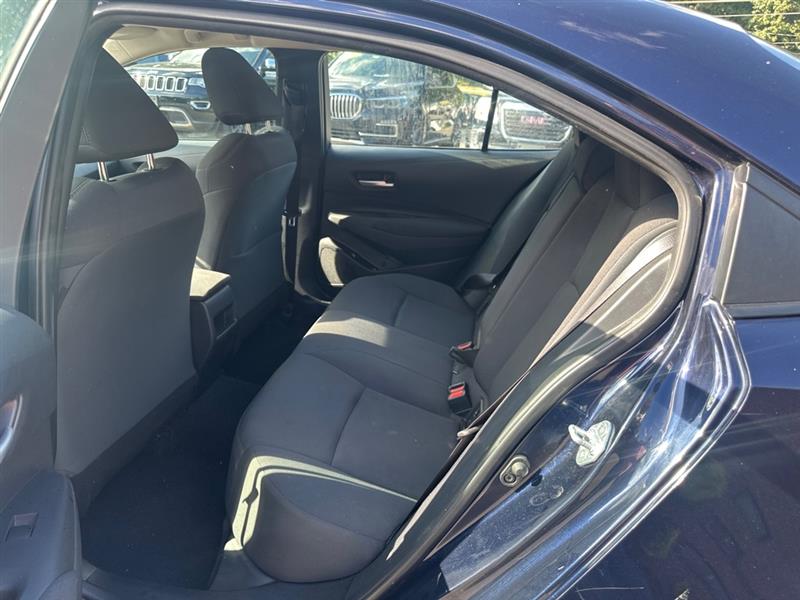 2021 Toyota Corolla LE photo 15