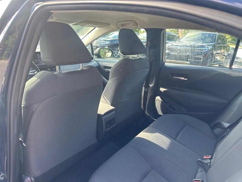 2021 Toyota Corolla LE photo 16