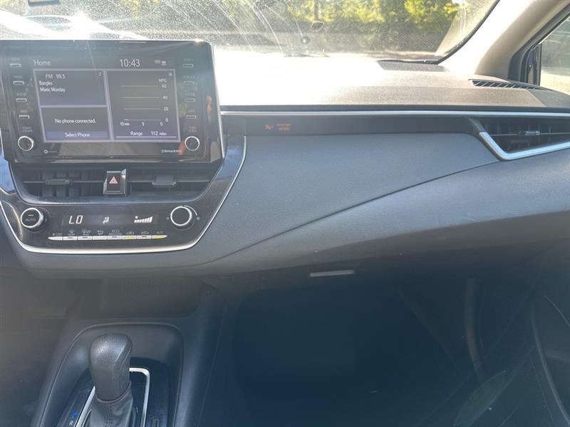 2021 Toyota Corolla LE photo 23