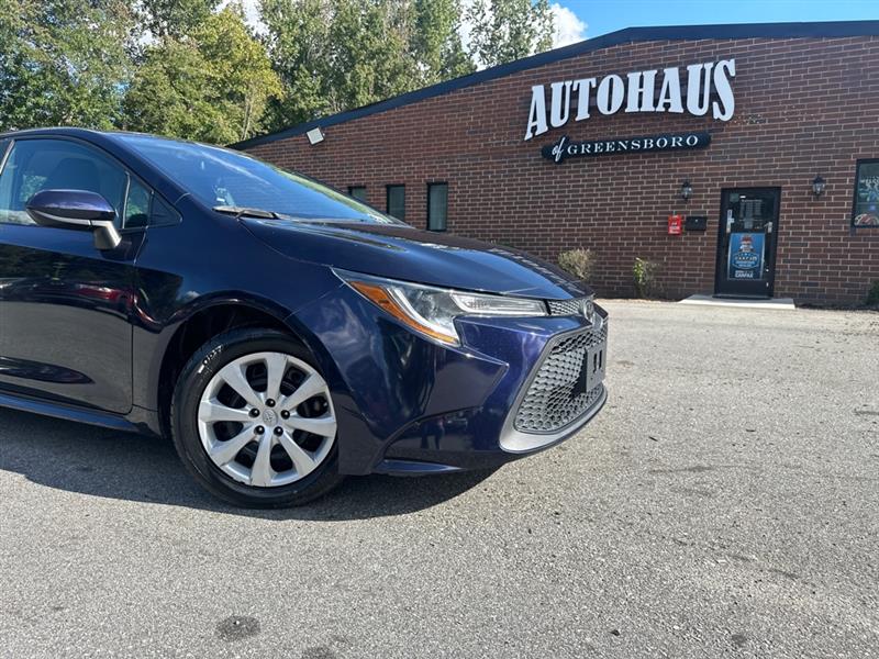 2021 Toyota Corolla LE photo 35