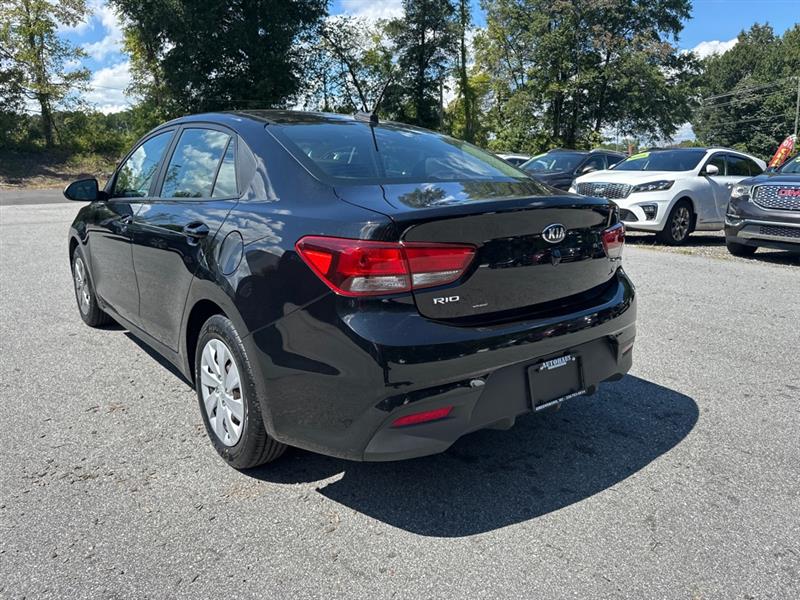 2020 Kia Rio LX photo 2