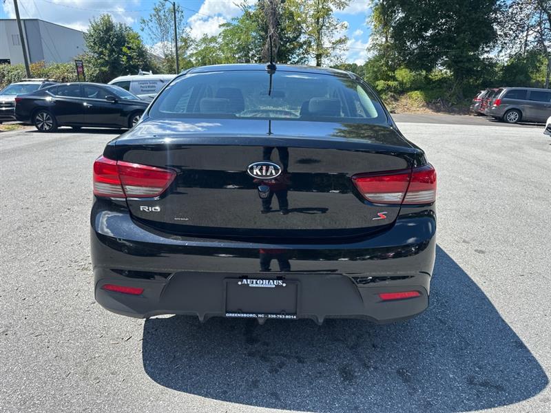 2020 Kia Rio LX photo 3