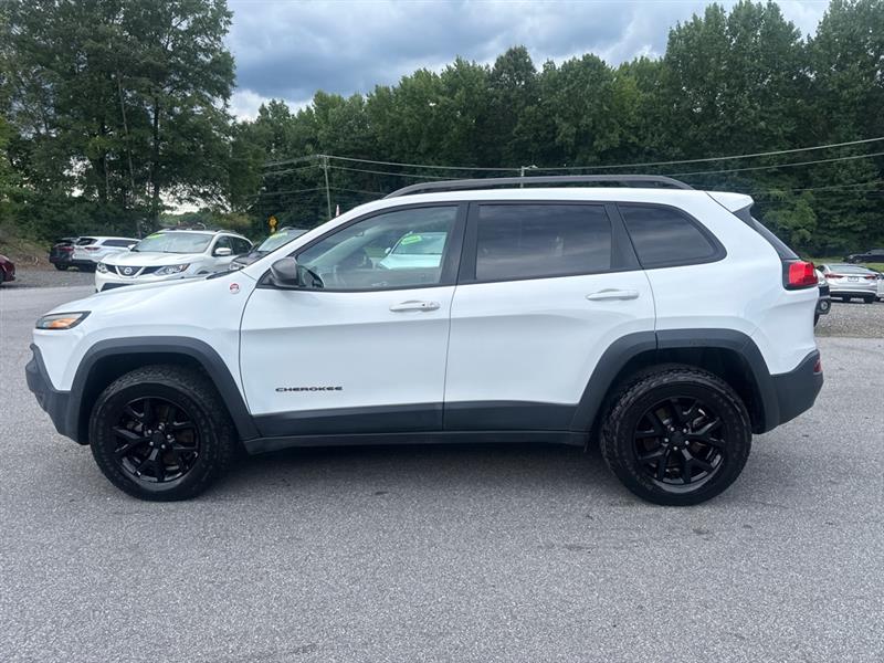 2016 Jeep Cherokee Trailhawk photo 4