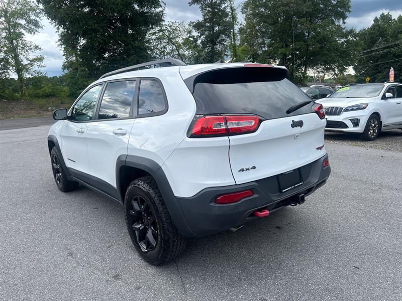 2016 Jeep Cherokee Trailhawk photo 5