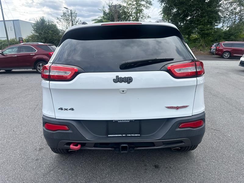 2016 Jeep Cherokee Trailhawk photo 6