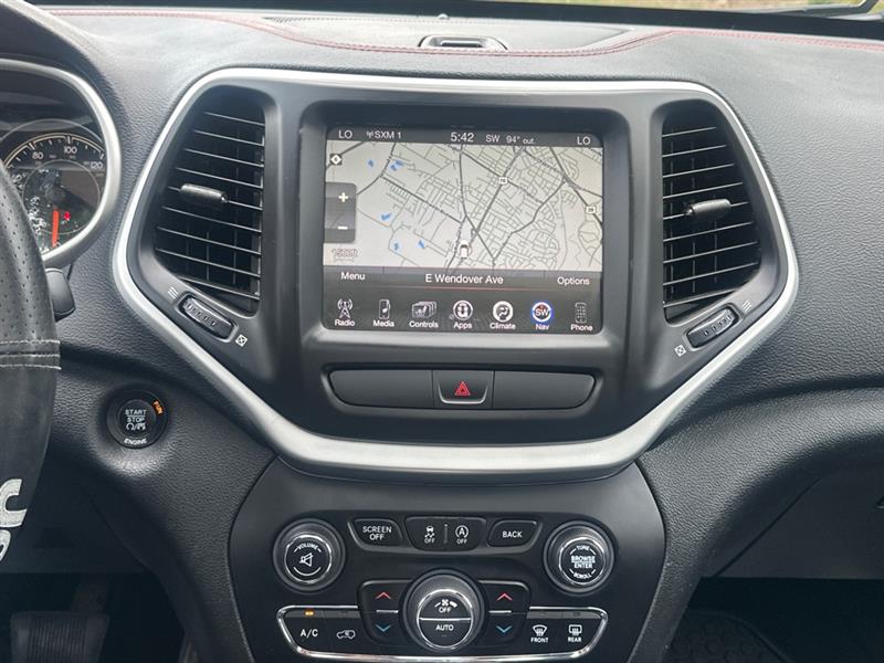 2016 Jeep Cherokee Trailhawk photo 26