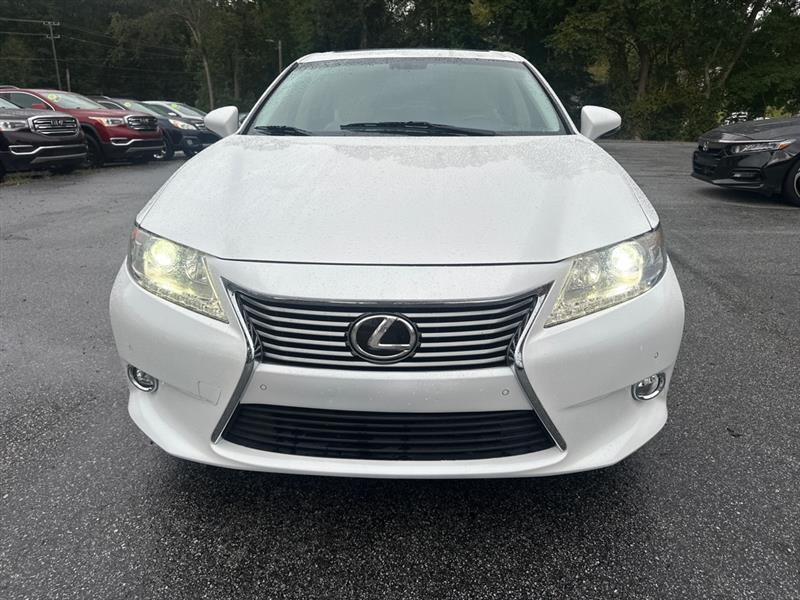 2014 Lexus ES 350 photo 2