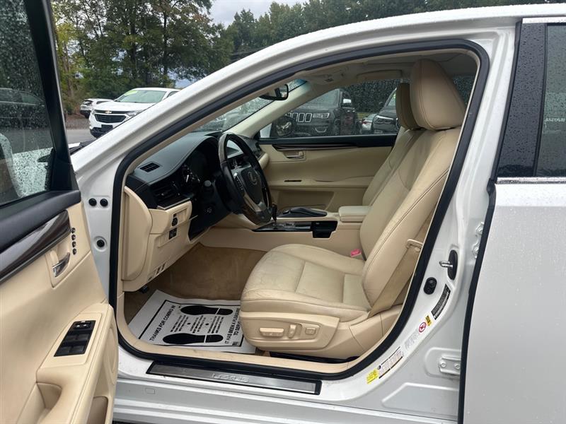 2014 Lexus ES 350 photo 8
