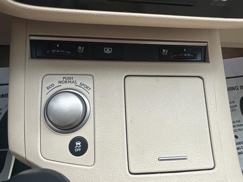 2014 Lexus ES 350 photo 23