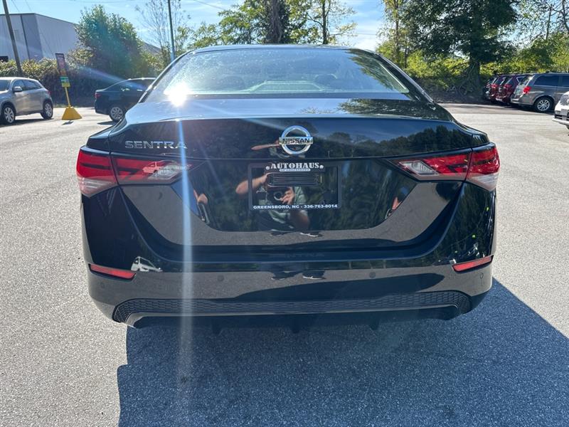 2022 Nissan Sentra S photo 6
