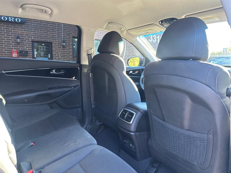 Kia Sorento LX V6 AWD 2019 Kia Sorento LX V6 AWD 2019