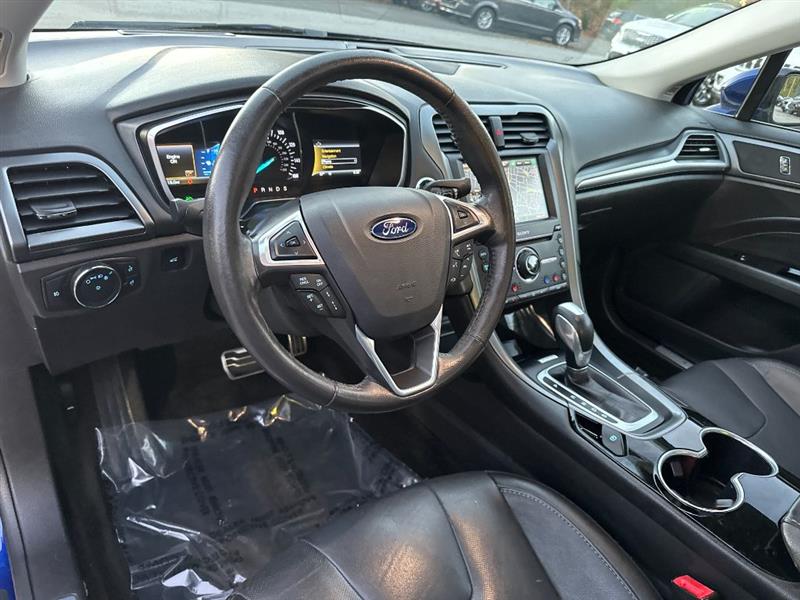 Ford Fusion Titanium 2016