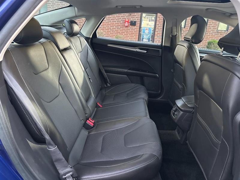 Ford Fusion Titanium 2016