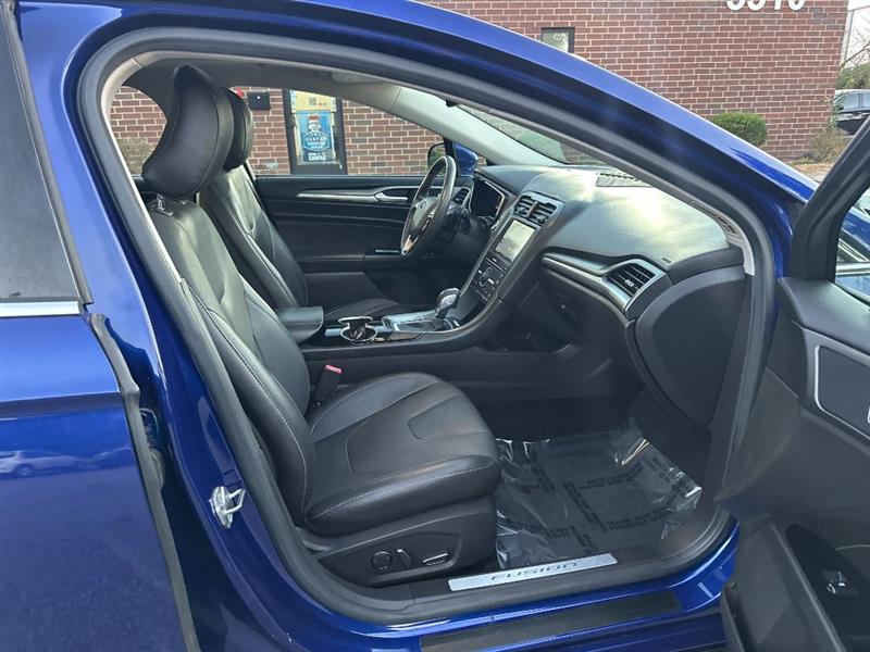Ford Fusion Titanium 2016