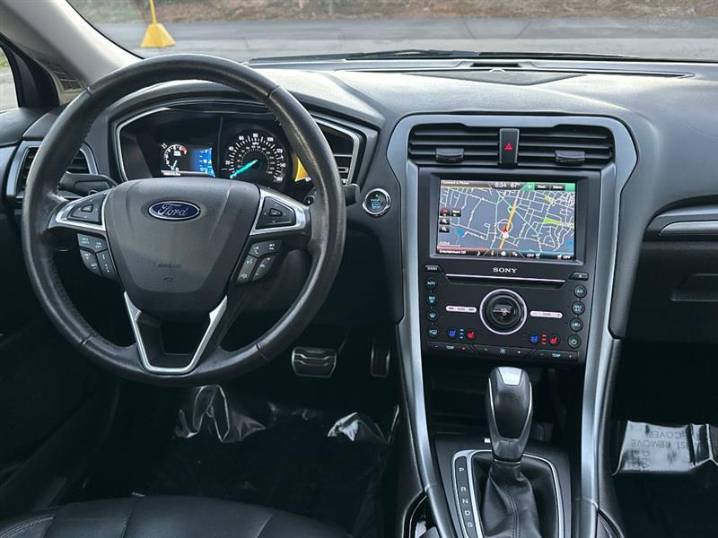 Ford Fusion Titanium 2016
