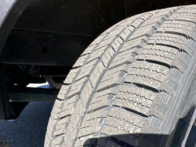 Ford Transit 250 Van Low Roof 60/40 Pass. 148-in. WB 2016 Ford Transit 250 Van Low Roof 60/40 Pass. 148-in. WB 2016