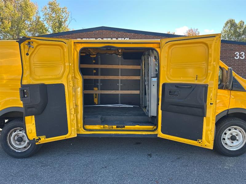 Ford Transit 250 Van Low Roof 60/40 Pass. 148-in. WB 2016