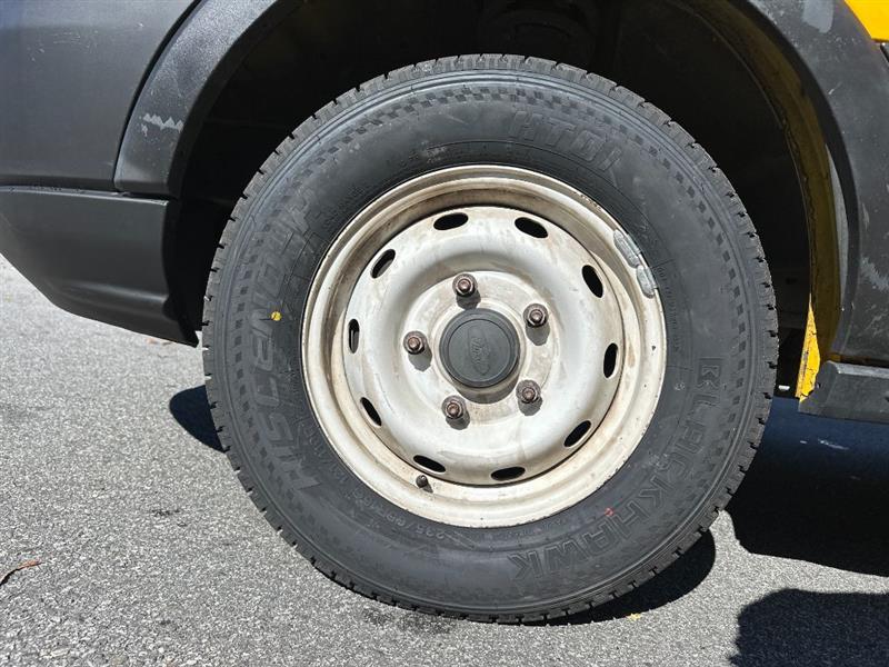 Ford Transit 250 Van Low Roof 60/40 Pass. 148-in. WB 2016