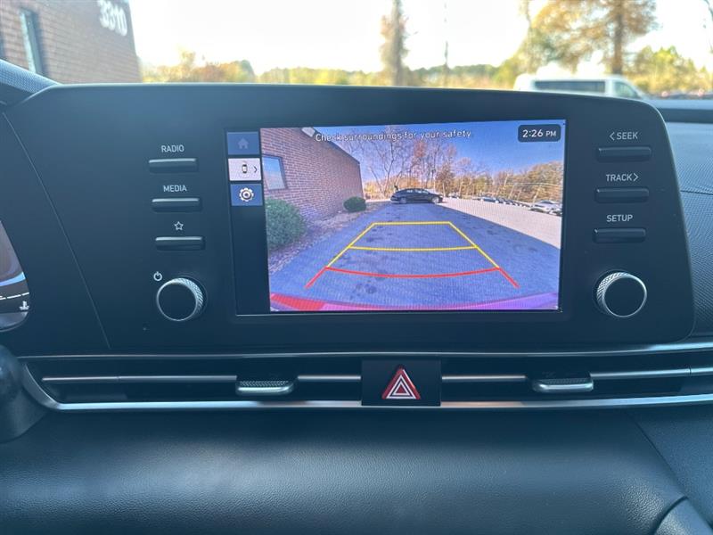 Hyundai Elantra SE 2024