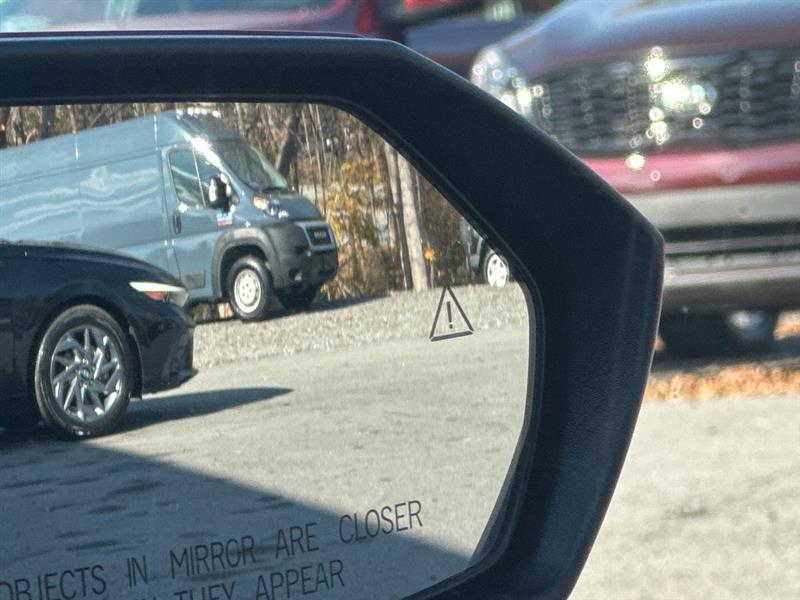 Hyundai Elantra SE 2024