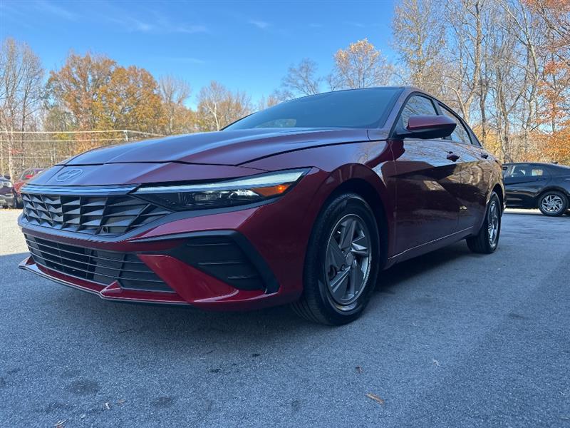 Hyundai Elantra SE 2024