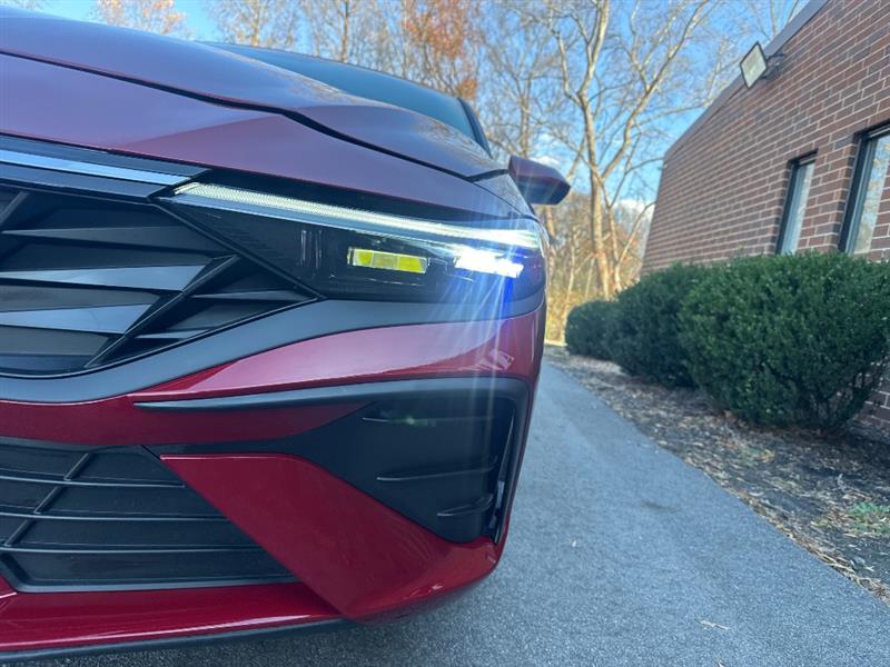 Hyundai Elantra SE 2024