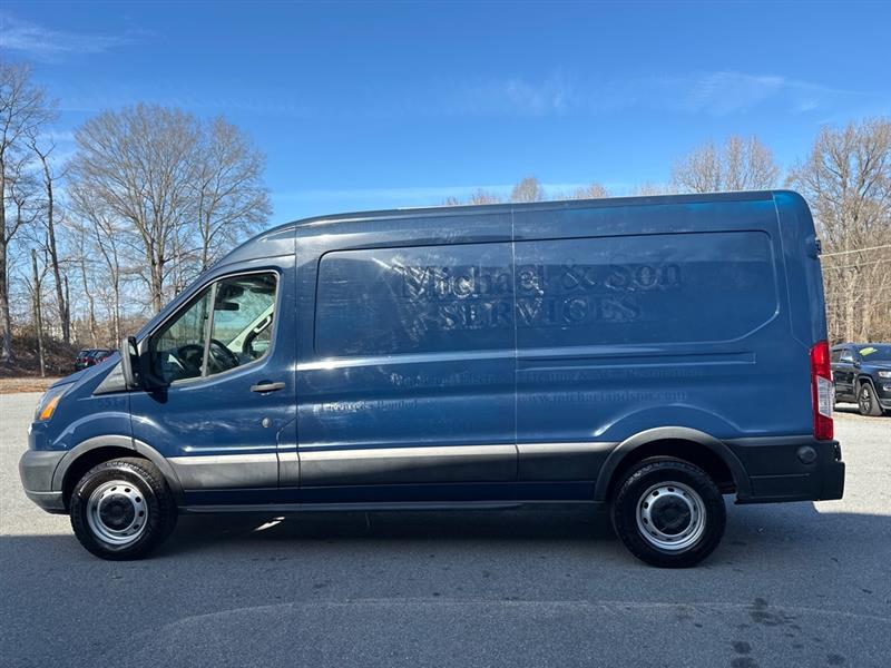 Ford Transit 250 Van Med. Roof w/Sliding Pass. 148-in. WB 2019